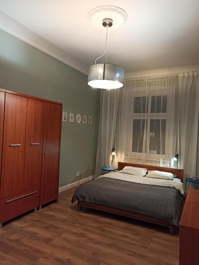 Apartament Rozeta Centrum 6Os Legnica Bagian luar foto