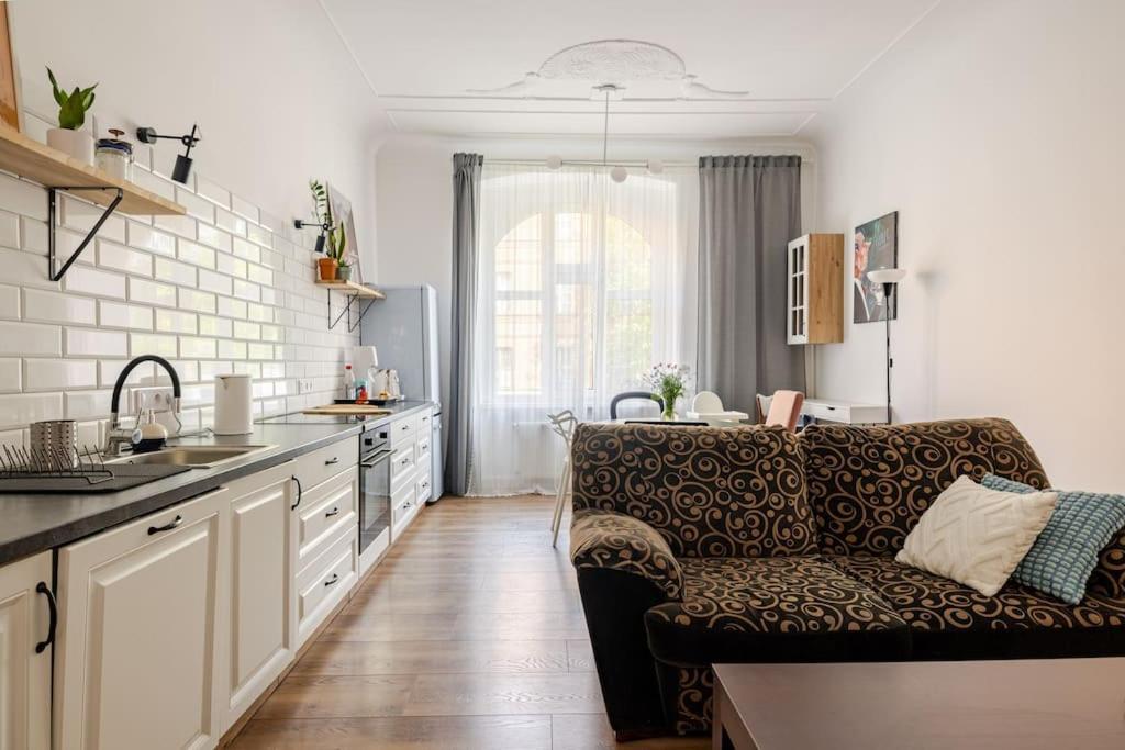 Apartament Rozeta Centrum 6Os Legnica Bagian luar foto