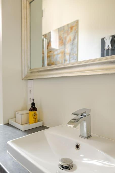 Apartament Rozeta Centrum 6Os Legnica Bagian luar foto