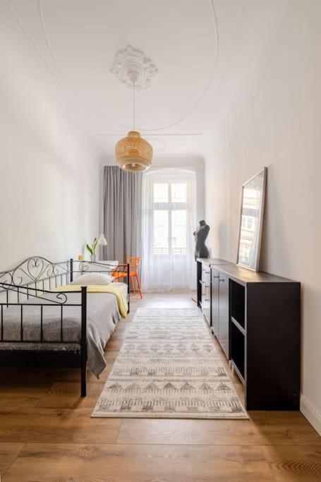 Apartament Rozeta Centrum 6Os Legnica Bagian luar foto