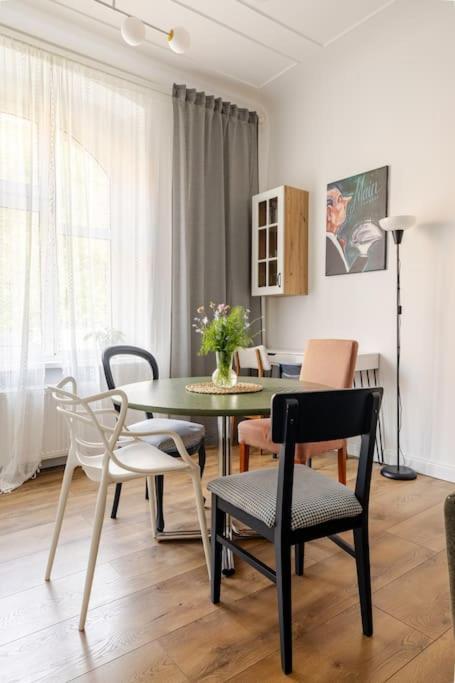 Apartament Rozeta Centrum 6Os Legnica Bagian luar foto